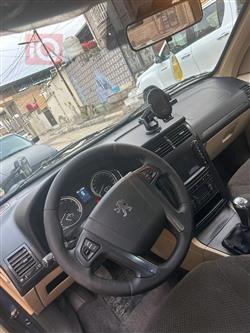 بيجو بارس